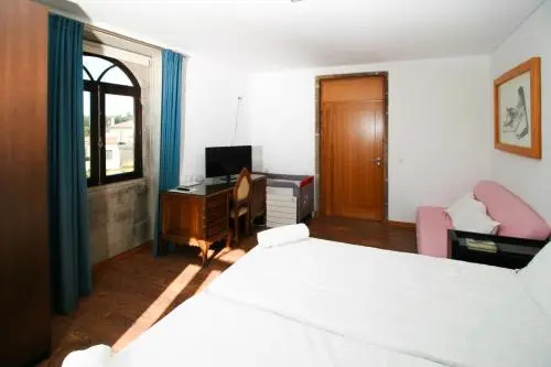 Dias House