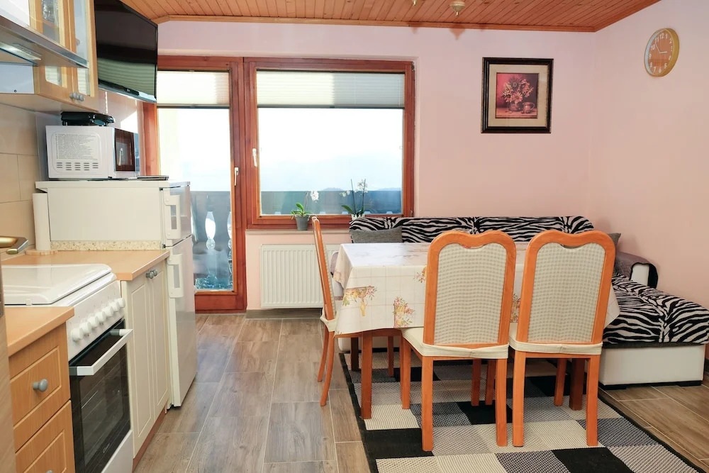 Apartment Jorsi with Mountain View
