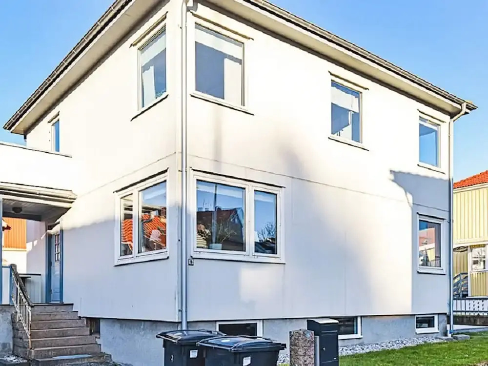 Villa in Town Near Sea and Beach