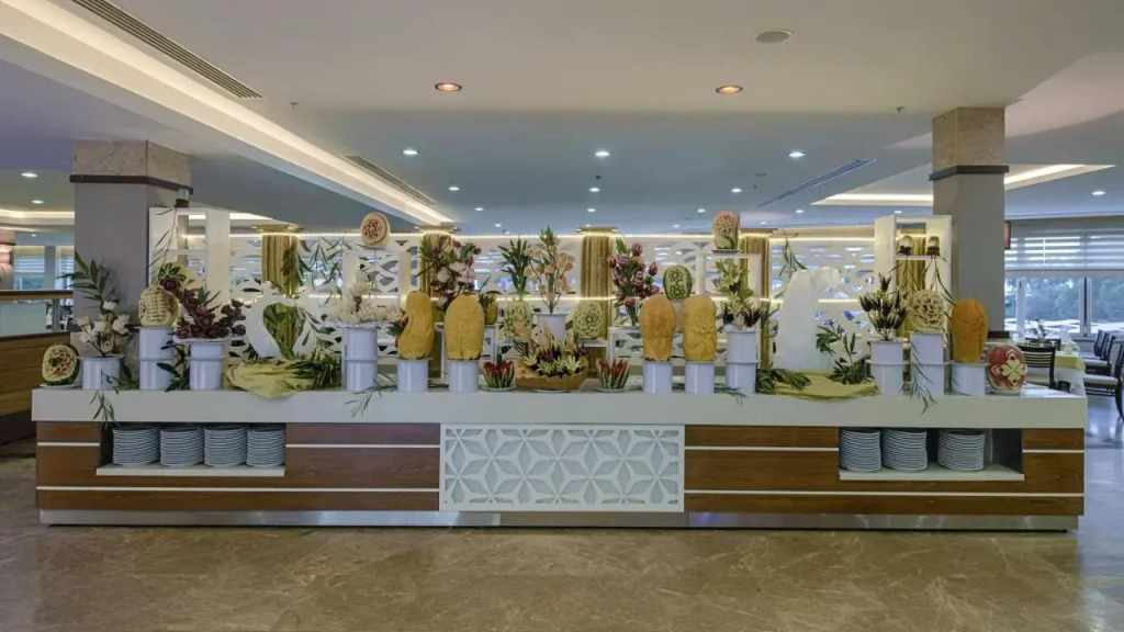 Green Max Hotel