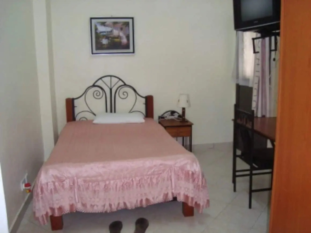 Angaza Guest House