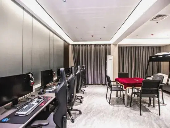Zhoukou Longcao E-sports Hotel