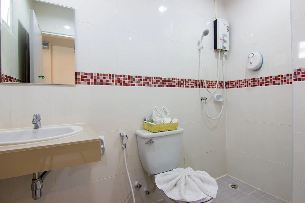 Hotel The Journey Patong New