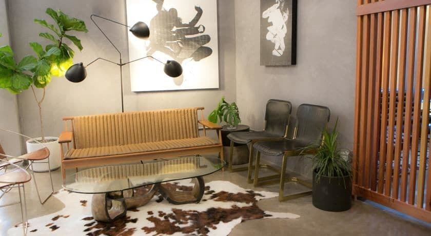 Tuck Hotel