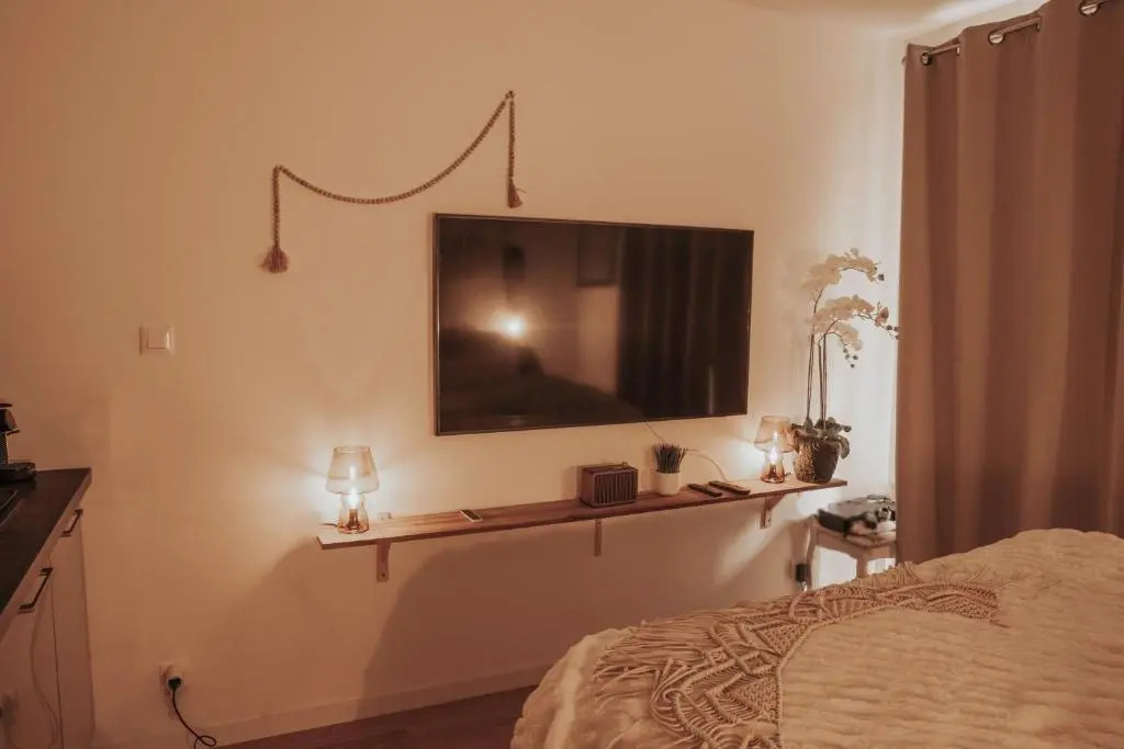 Studio tt confort coeur ville avec terrasse et parking gratuit
