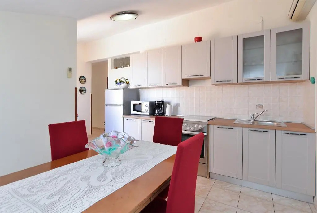 Apartment Andela 250