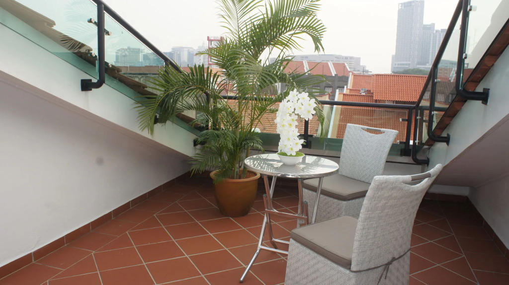 Heeren Straits Hotel