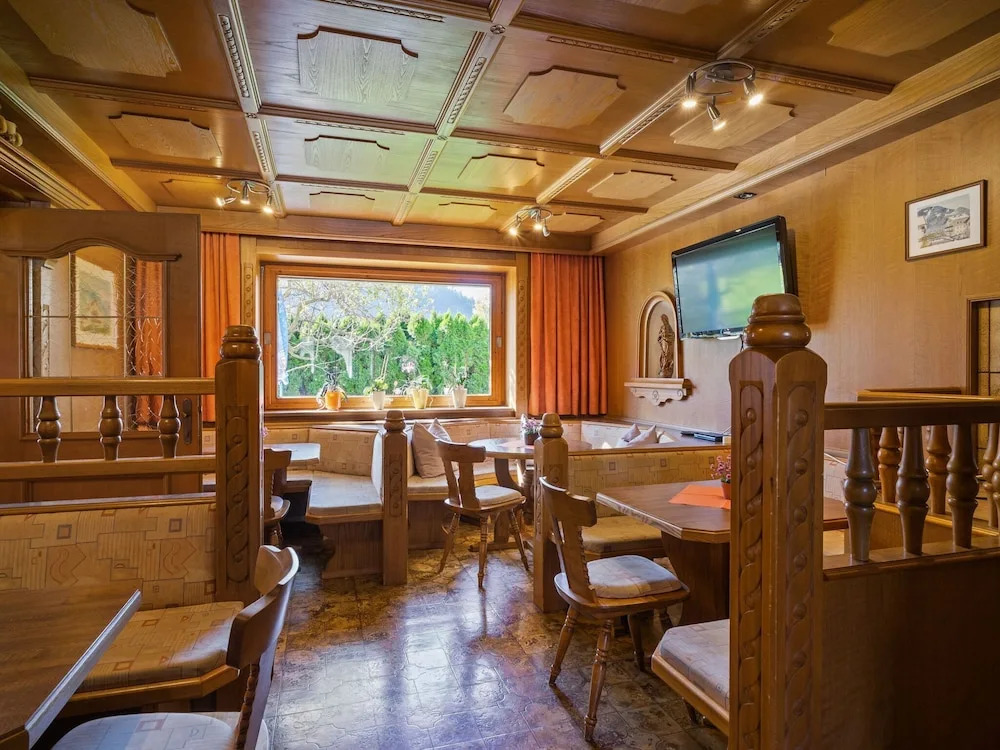 Vibrant Apartment Near Ski Area in Zell am Ziller