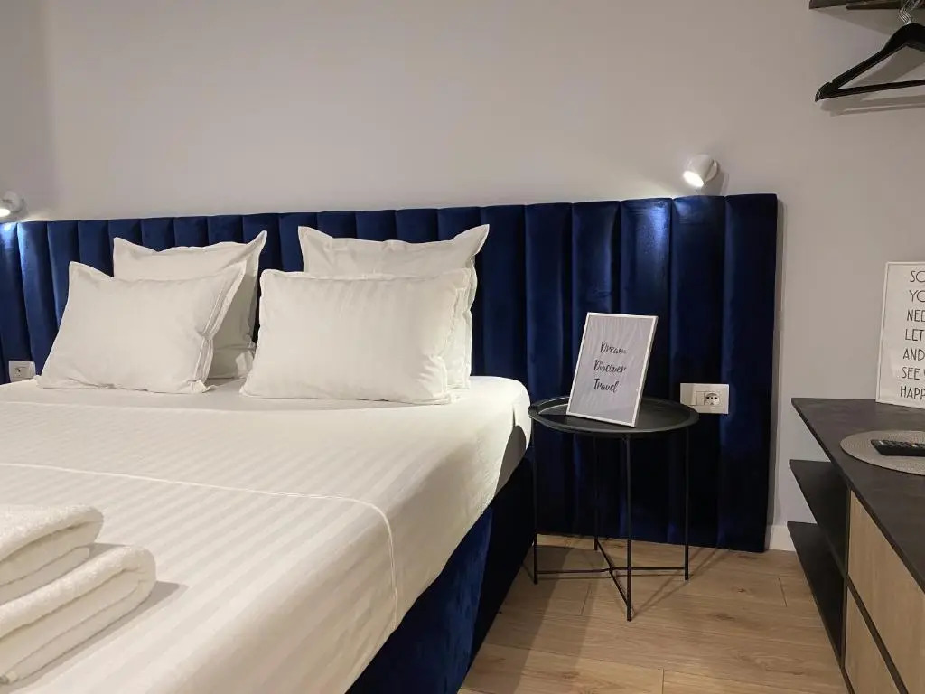 Living Studio Apartments