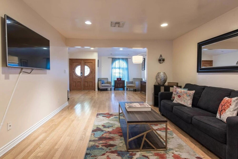 North Hollywood Spacious Vacation Paradise 3 Bdr