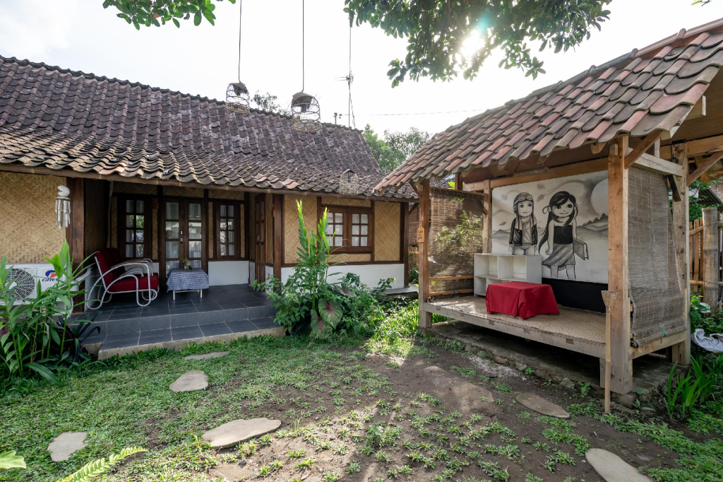 Hotel O Putroyono Homestay