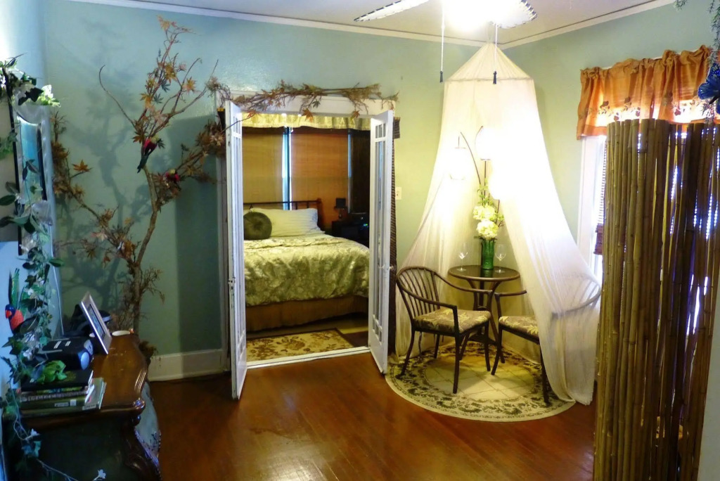 Avenue O Bed and Breakfast