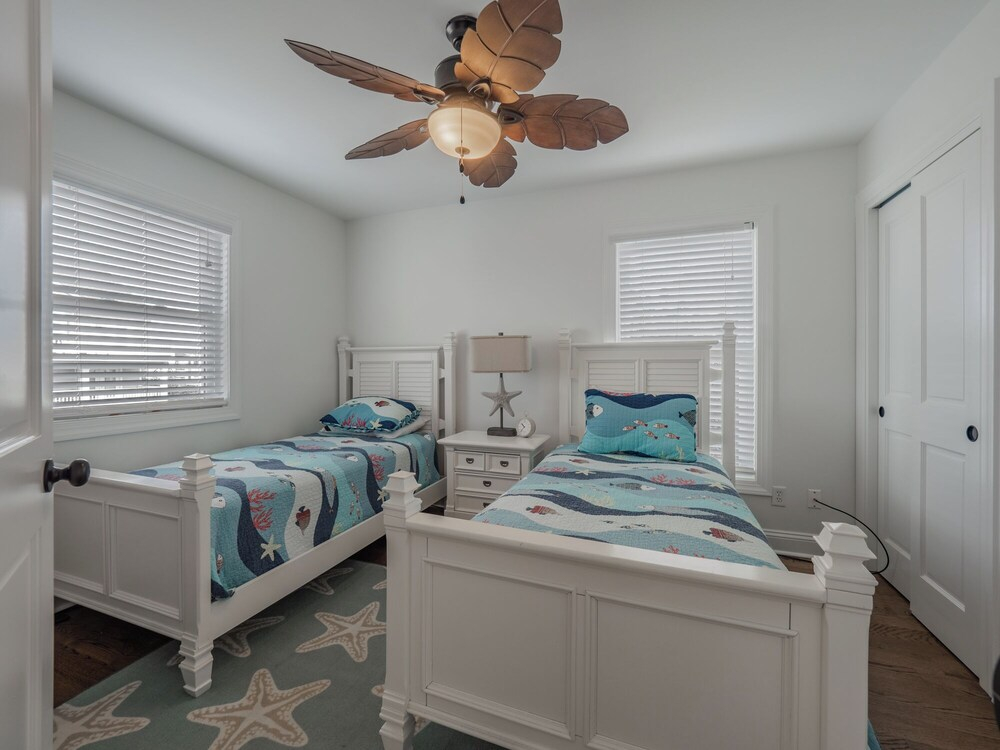 C-Maid by Topsail Realty