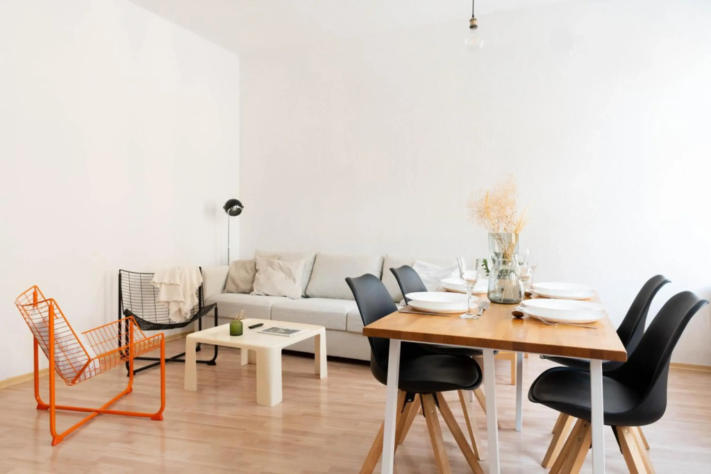Große 3 Zimmer Wohnung mit Netflix in zentraler Lage