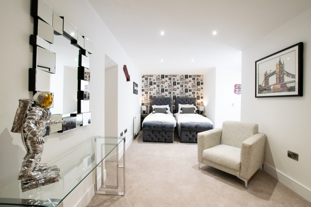 Your Apartment | Bristol Rowan Tree - No.2