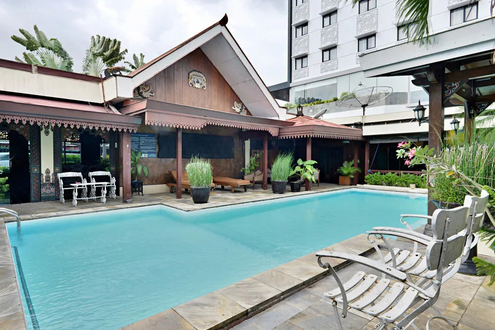 ZEN Rooms Pasar Kembang 1