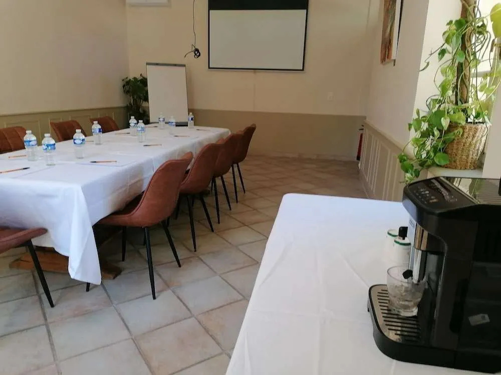 DOMAINE DE LA NERTHE- HOTEL PROVENCE MEDITERRANEE