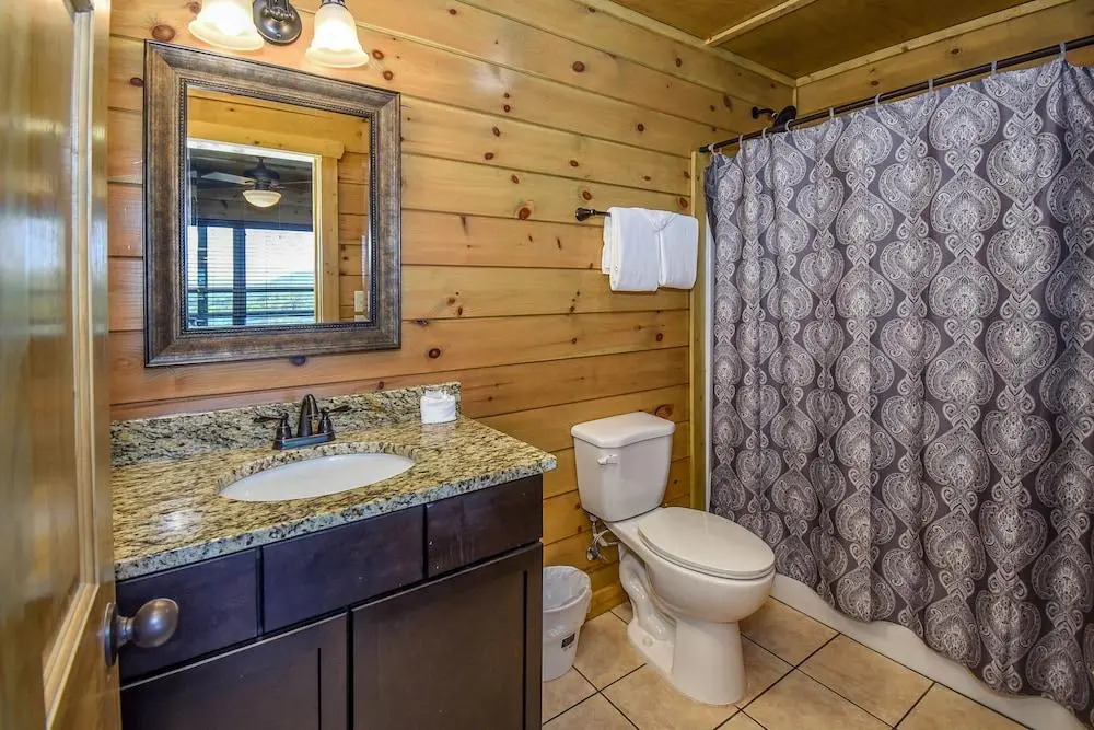 Spacious 10bd 6ba in Heart of Smokies