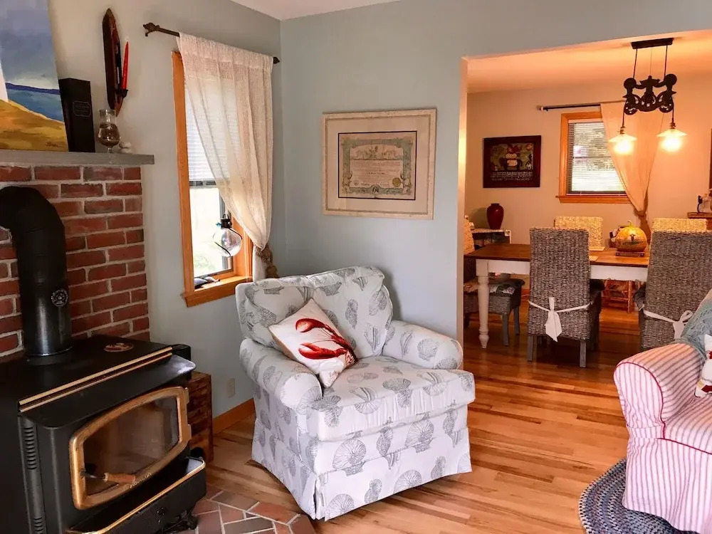 Lighthouse Point by Pack and Relax