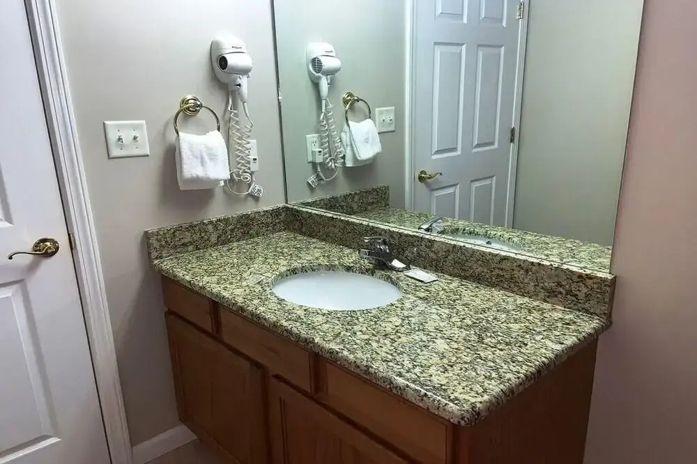 Whispering Pines 521