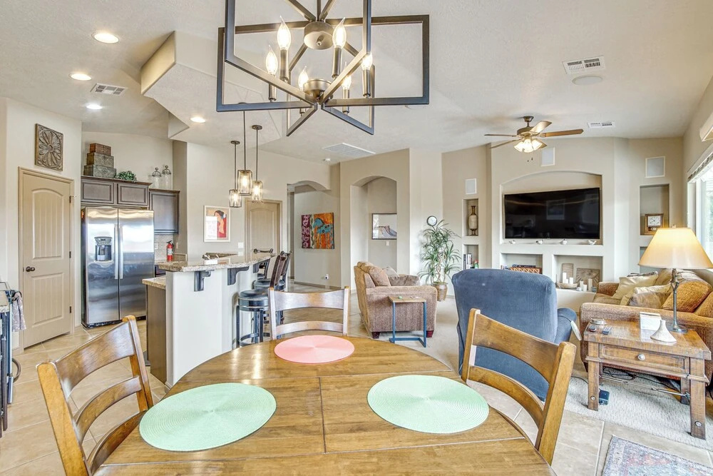 Hike, Golf & Try Your Luck! Mtn-view Mesquite Home