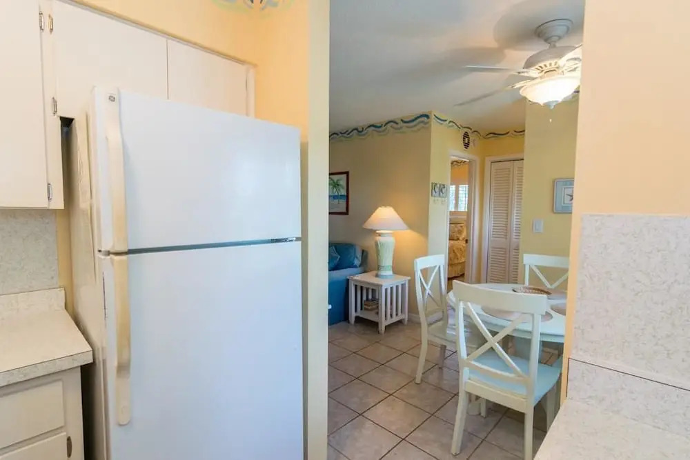 AM Beach Place Unit 5