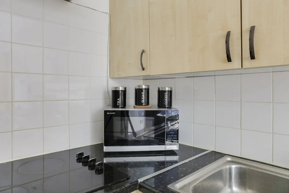 2 Bedroom Apartment 1st Floor Central London