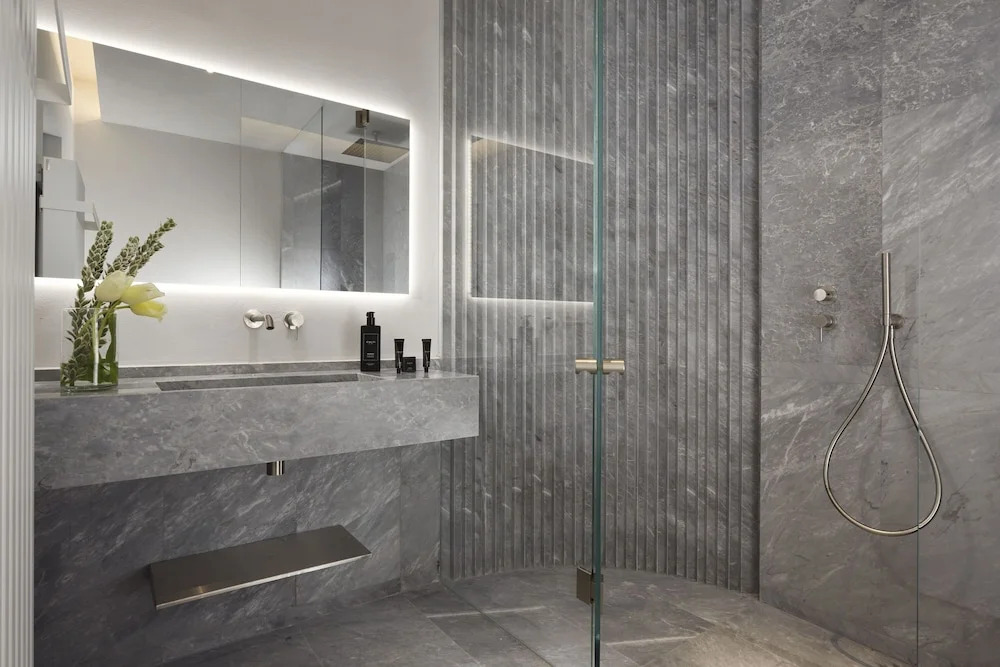 The Bank Hotel - Etruria Collection