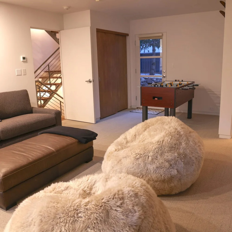 Hopkins Place by Rove Travel 4BR Private Rooftop, Aspen