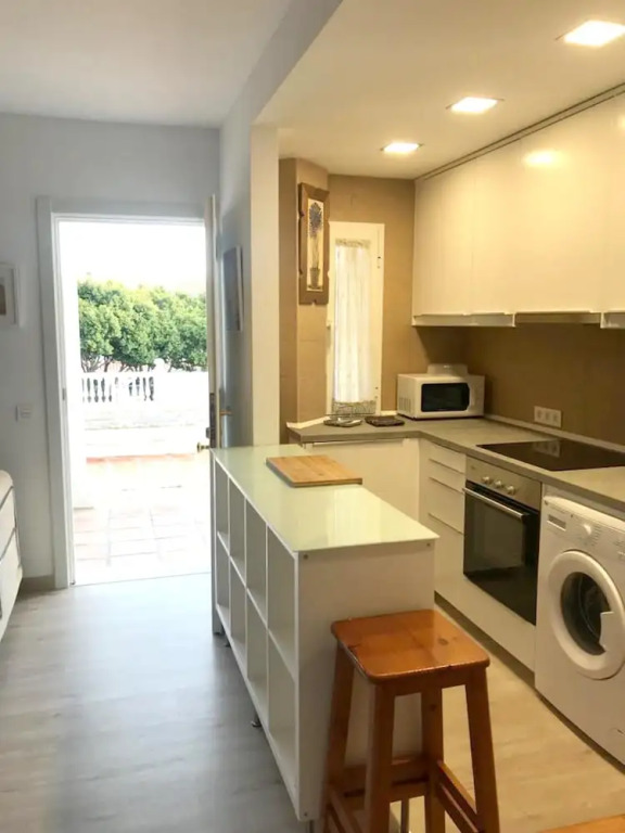 Apartment With one Bedroom in Arroyo de La Miel, Benalmádena Costa, With Wonderful City View and Wifi