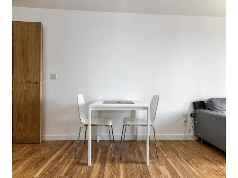 Stunning & Spacious 2BR Apartment in Mediacityuk