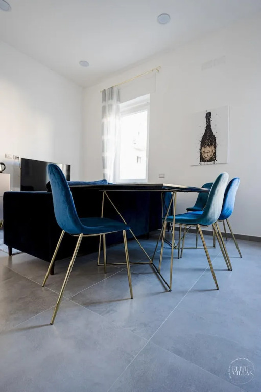 Poerio 98 Luxury Apartment