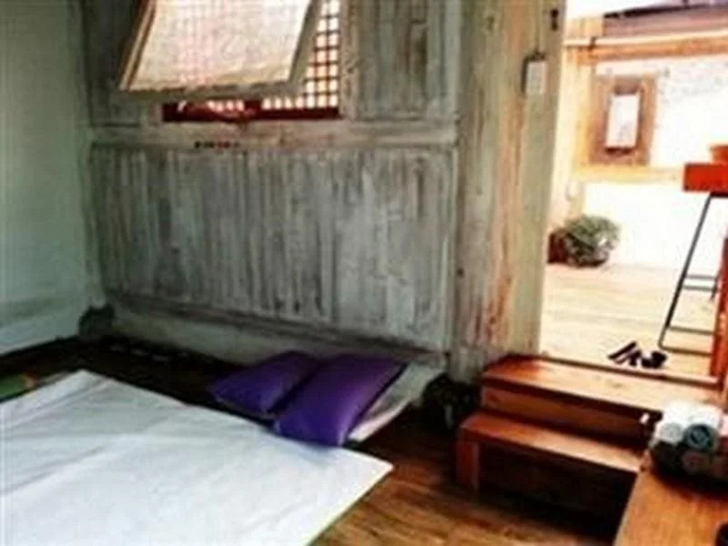 Eoddeon Hanok Guesthouse