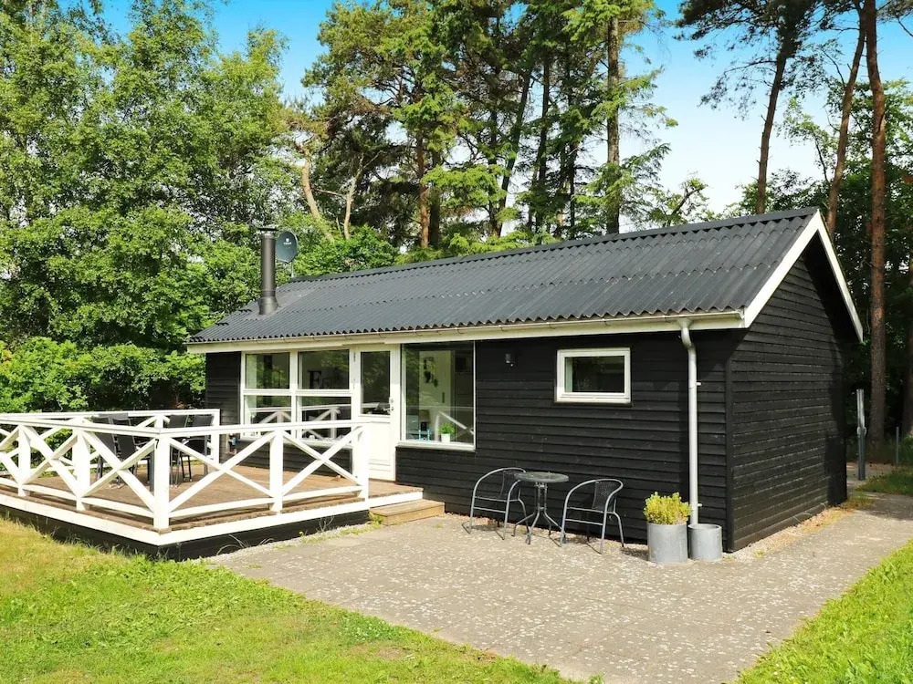 4 person holiday home in Hadsund