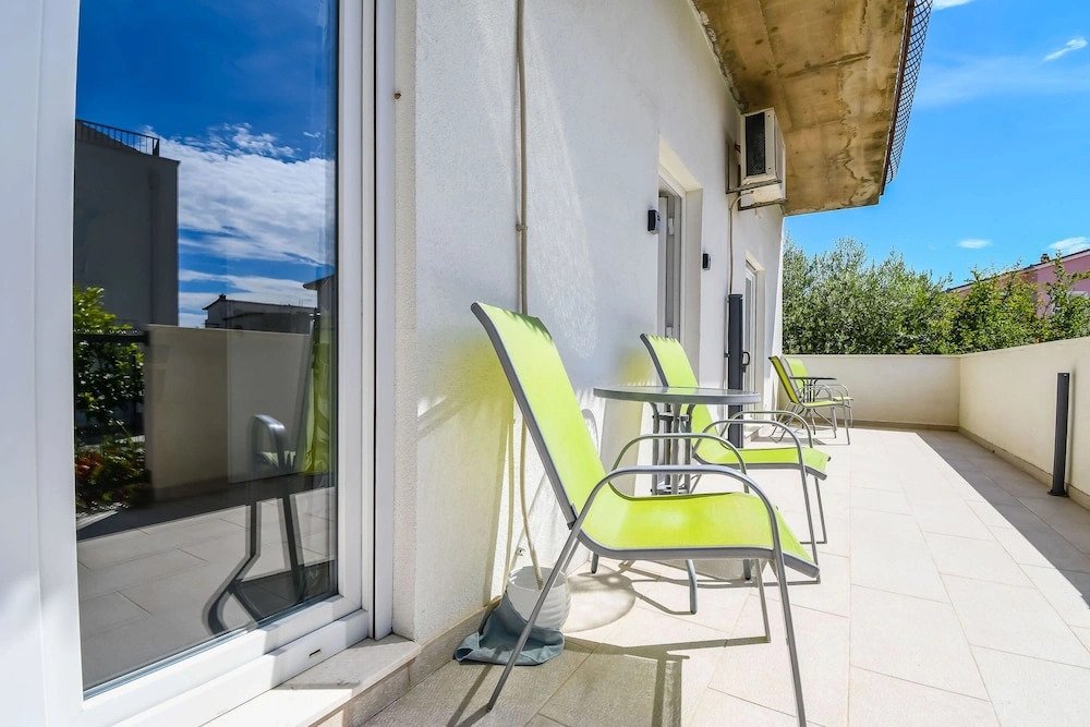 Apartments Tomo - Near Airport