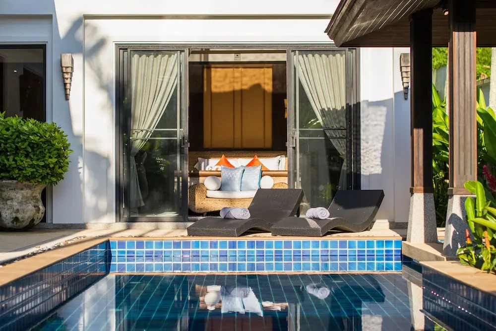 Tulip Pool Villa Luxurious Villa Escape Awaits