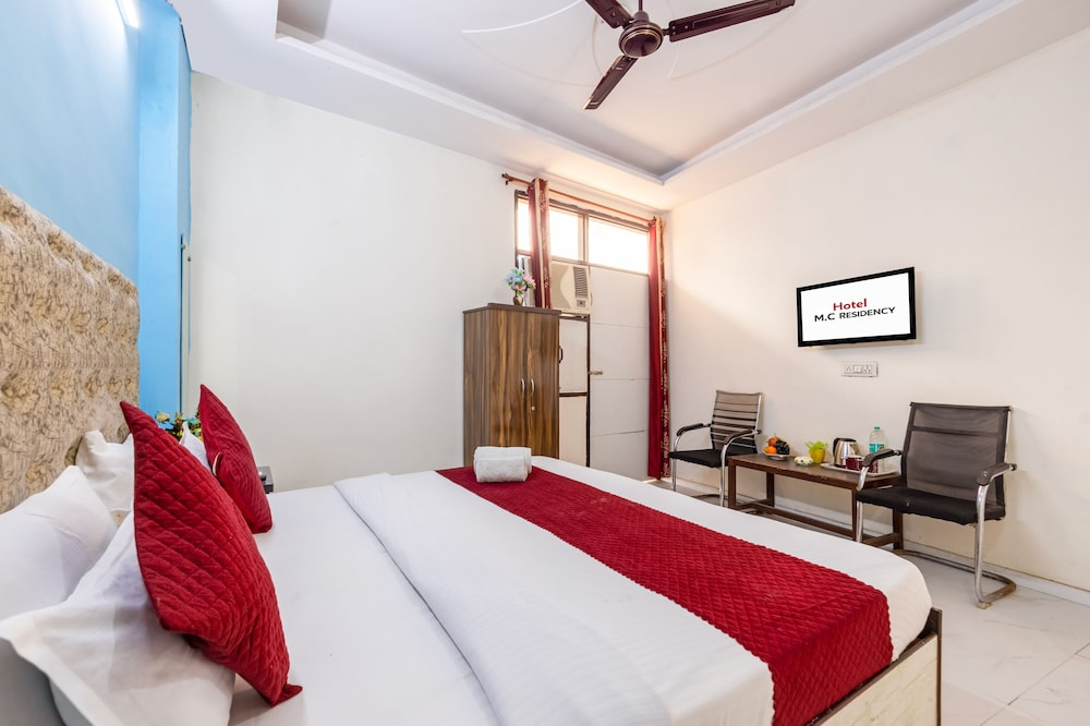 Hotel M C Residence