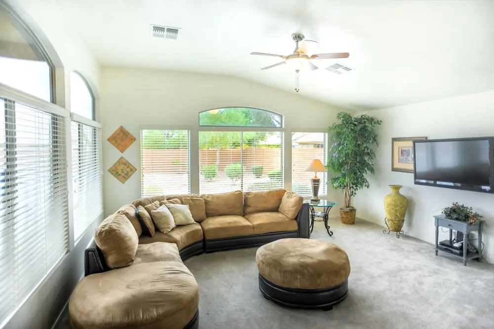Glendale - 4 Bedroom Home