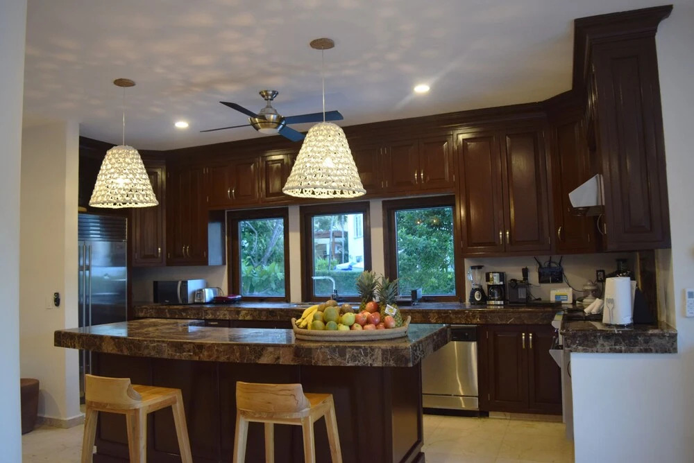 Wonderful 6 Bedroom villa 5 steps to the Best Beach in Playacar