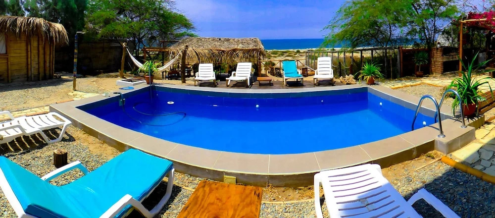 Biosfera Coworking Beach Hostel