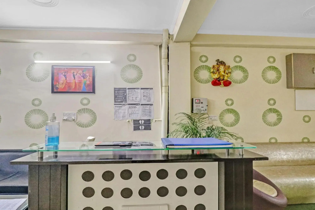 Super Hotel O Shankar Hotel Ghaziabad Railway Station