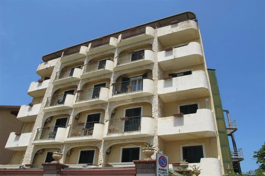 Hotel & Apartments Villa Linda