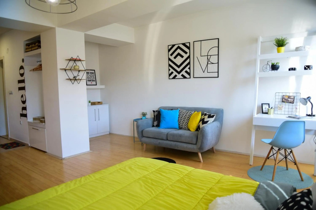 Stylish & Cozy Studio by Danailov Apartments