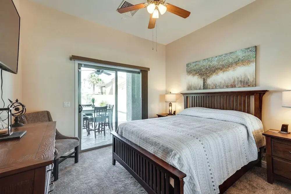 Lake Havasu City Escape w/ Pool, Patio & Grill!