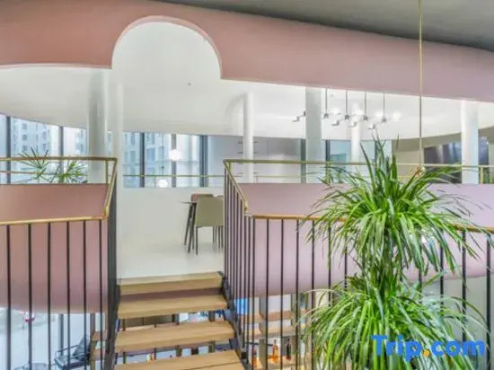 Luoyang E953 Hesheng Hotel (Peony Plaza)
