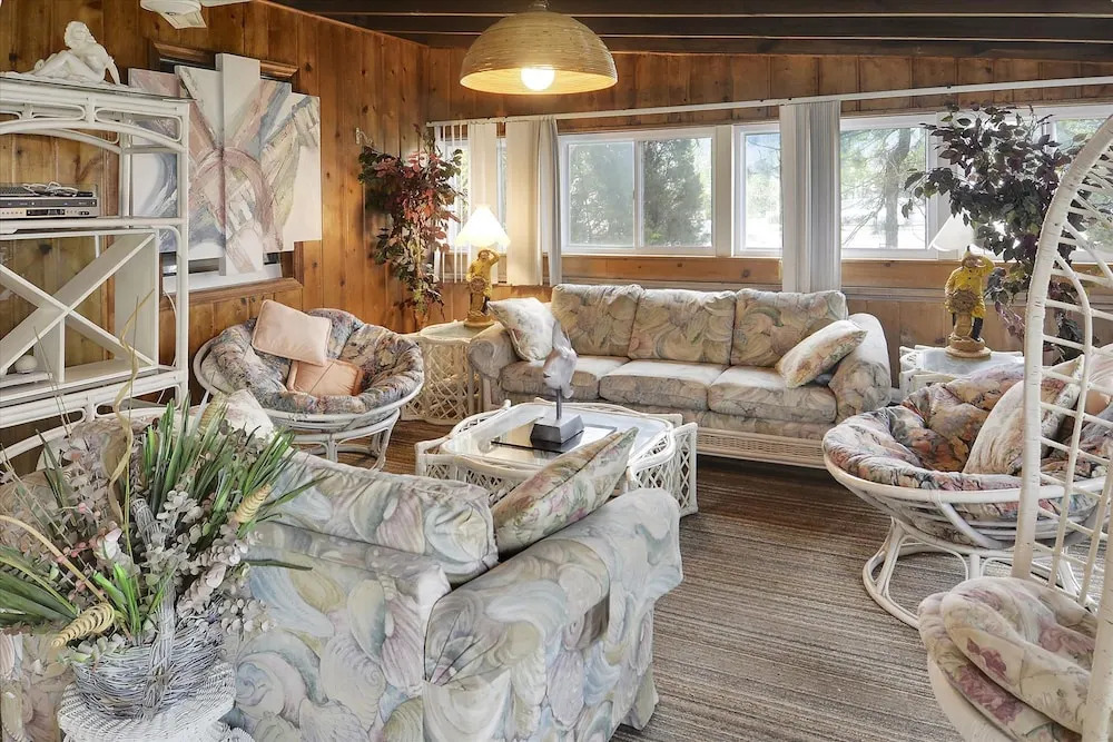 39 Beach Avenue by Long & Foster