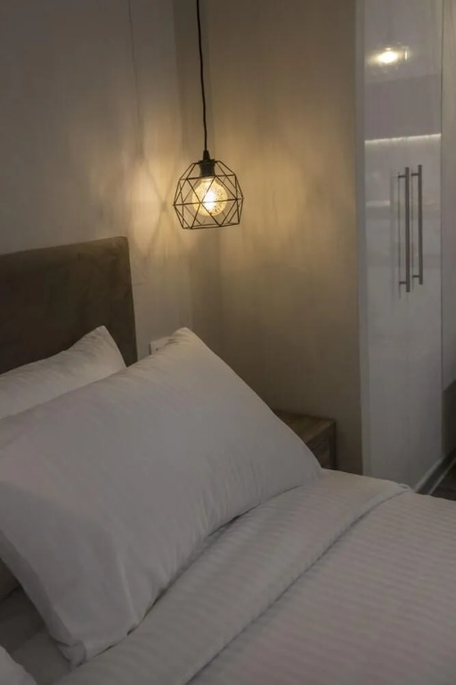 Homelike Studio in the Heart of City 2