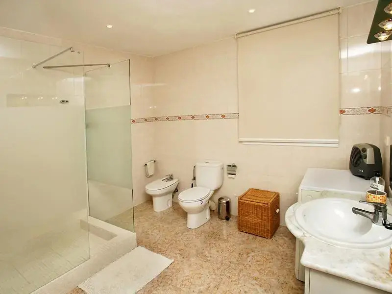 Sants-Les Corts Travessera de les Corts - INH 22899