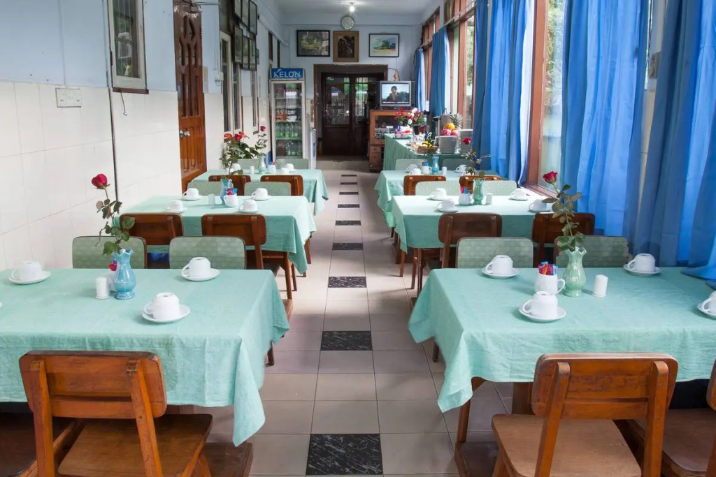 Mother Land Inn 2
