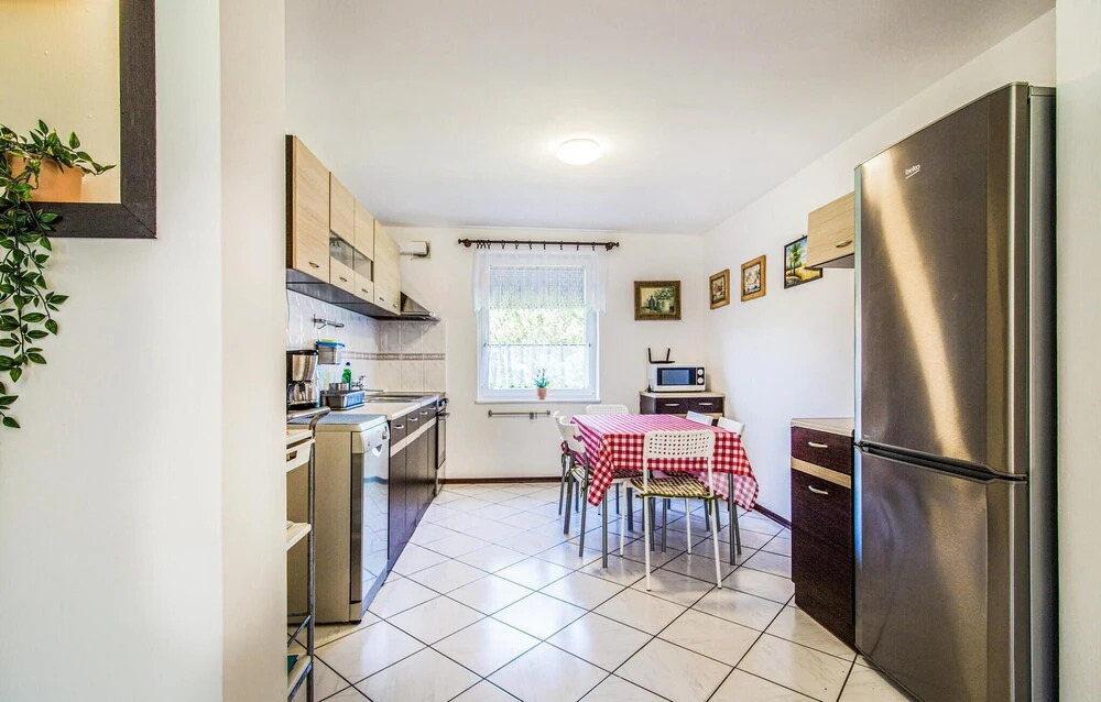 Awesome Home in Lubiatowo With 4 Bedrooms and Wifi